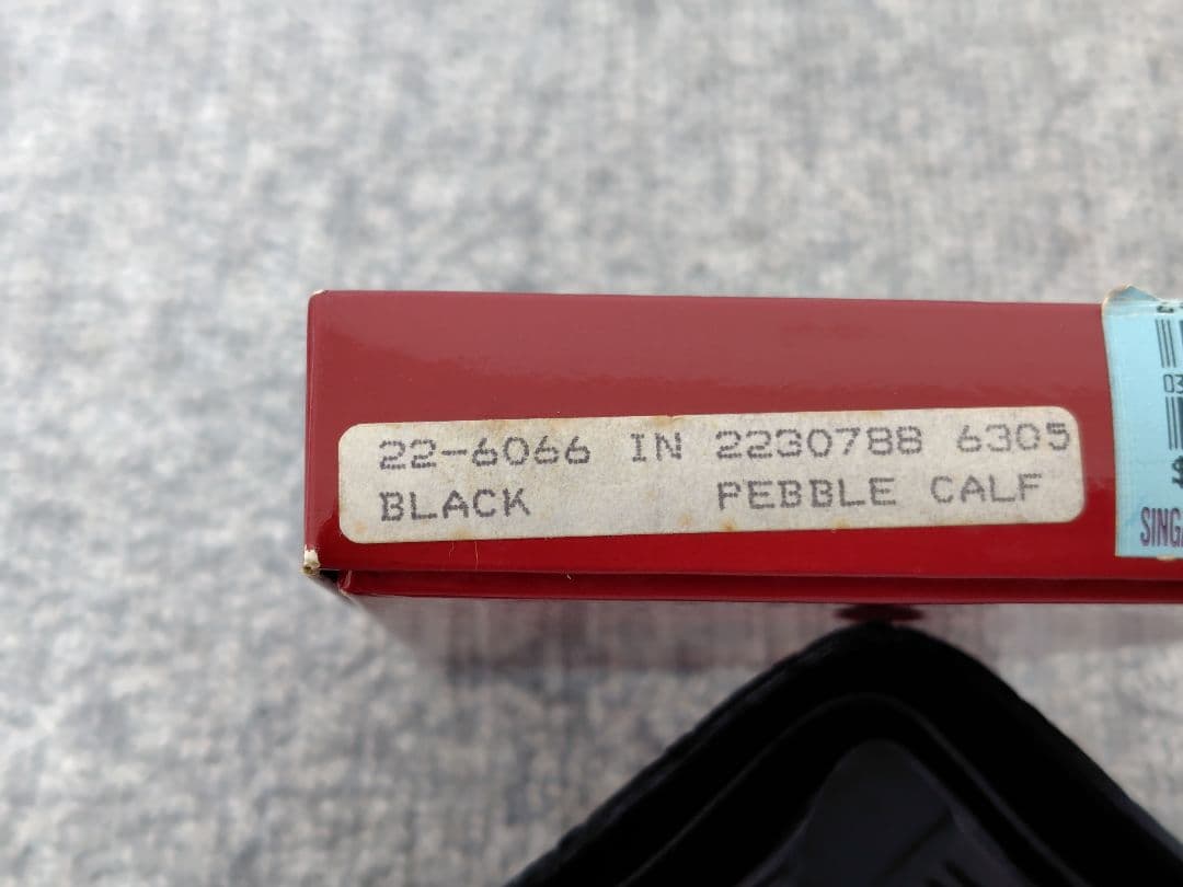 新品未使用 Salvatore Ferragamo 二つ折り財布 ブラック 箱付