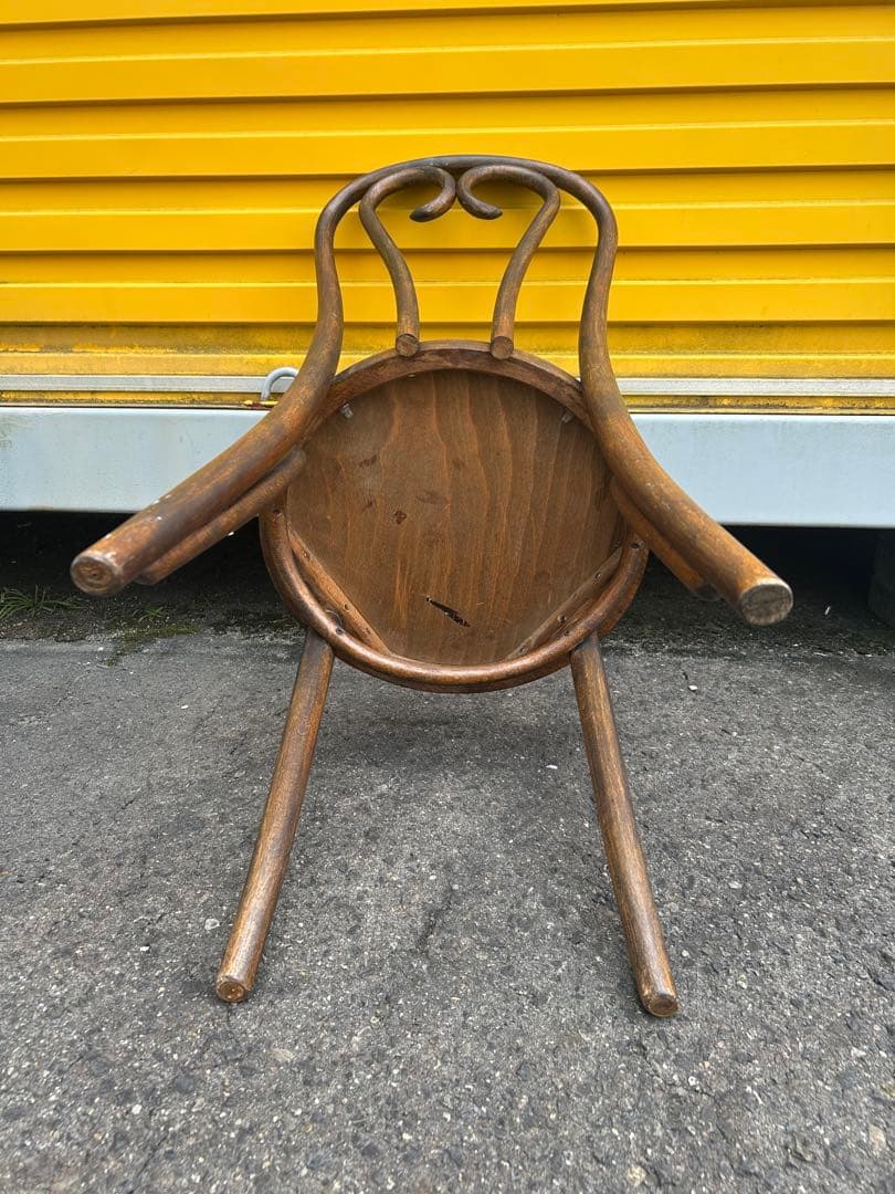 ほわいと　　　ベントウッドチェア