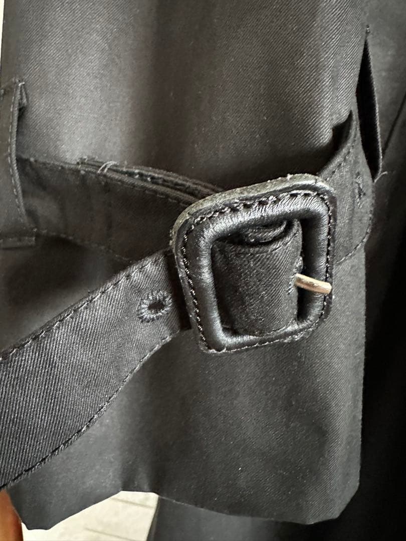 【希少】【極美品】アクアスキュータム トレンチコート 黒 英国製 裏地ストライプ