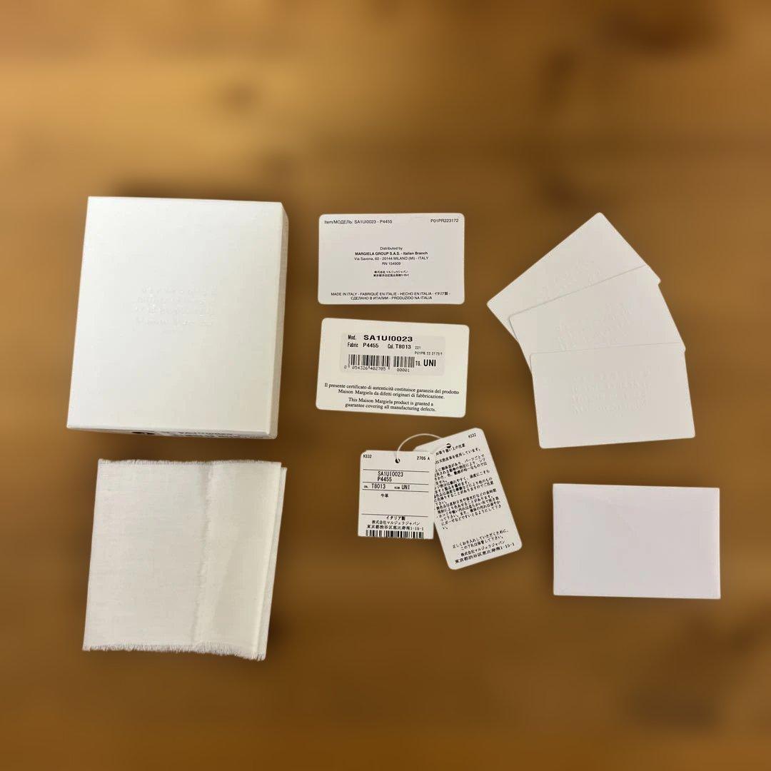 【Maison Margiela】ブラック二つ折り財布 SA1UI0023