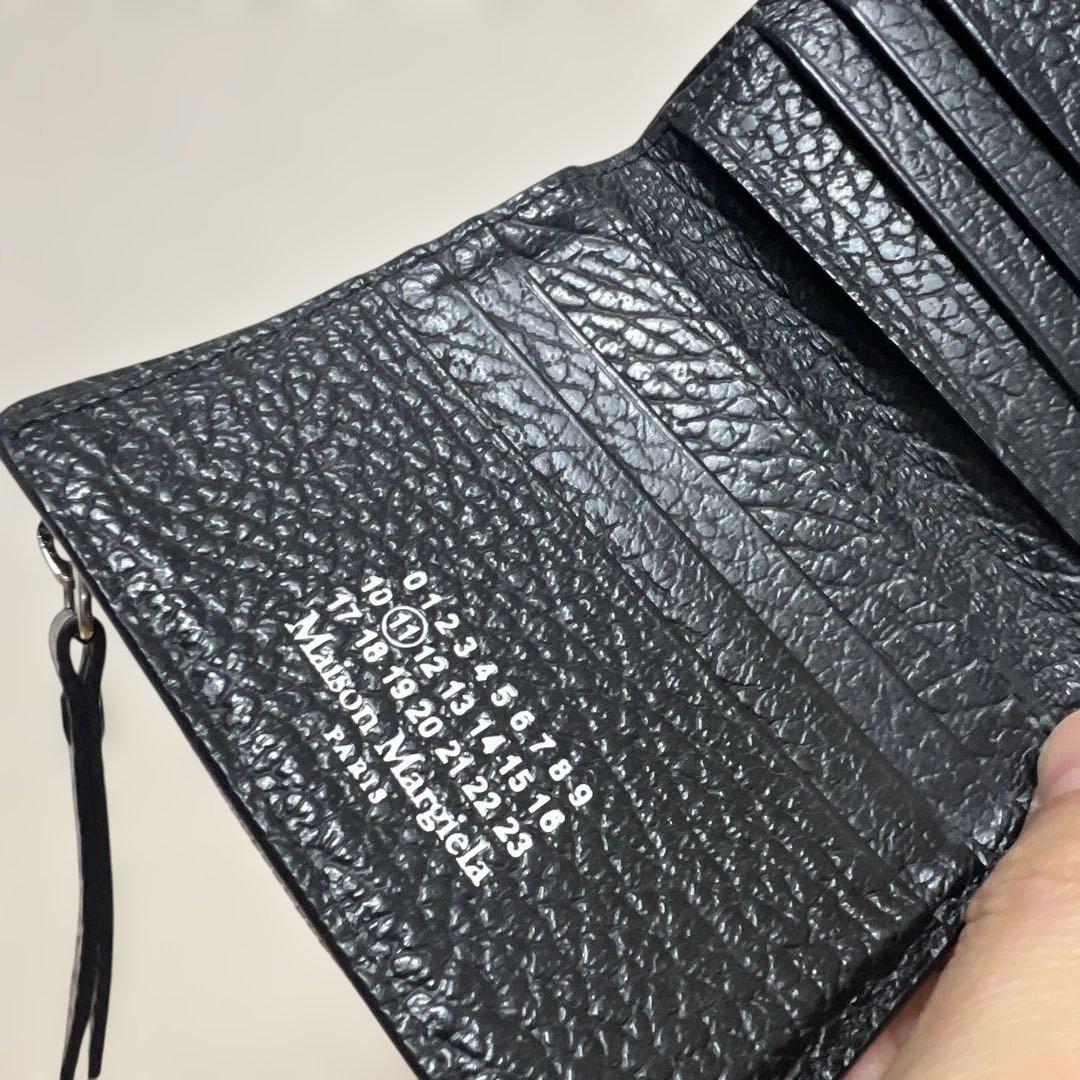 【Maison Margiela】ブラック二つ折り財布 SA1UI0023