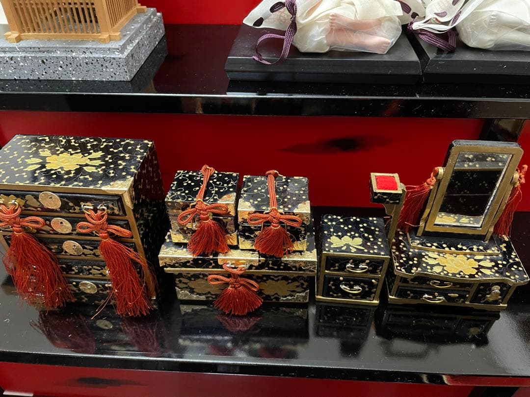 【★ぷーたんママさん専用★】雛人形　お雛様、お内裏様、三人官女、5人囃子のみ