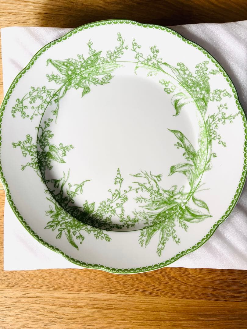 Dior リリーオブザバレー プレート　2枚セット