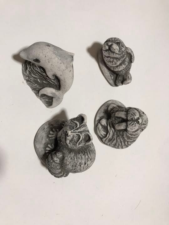 ビンテージのセントヘレナ山(アメリカ)の噴火の灰で作られたハンドメイドの小物たち