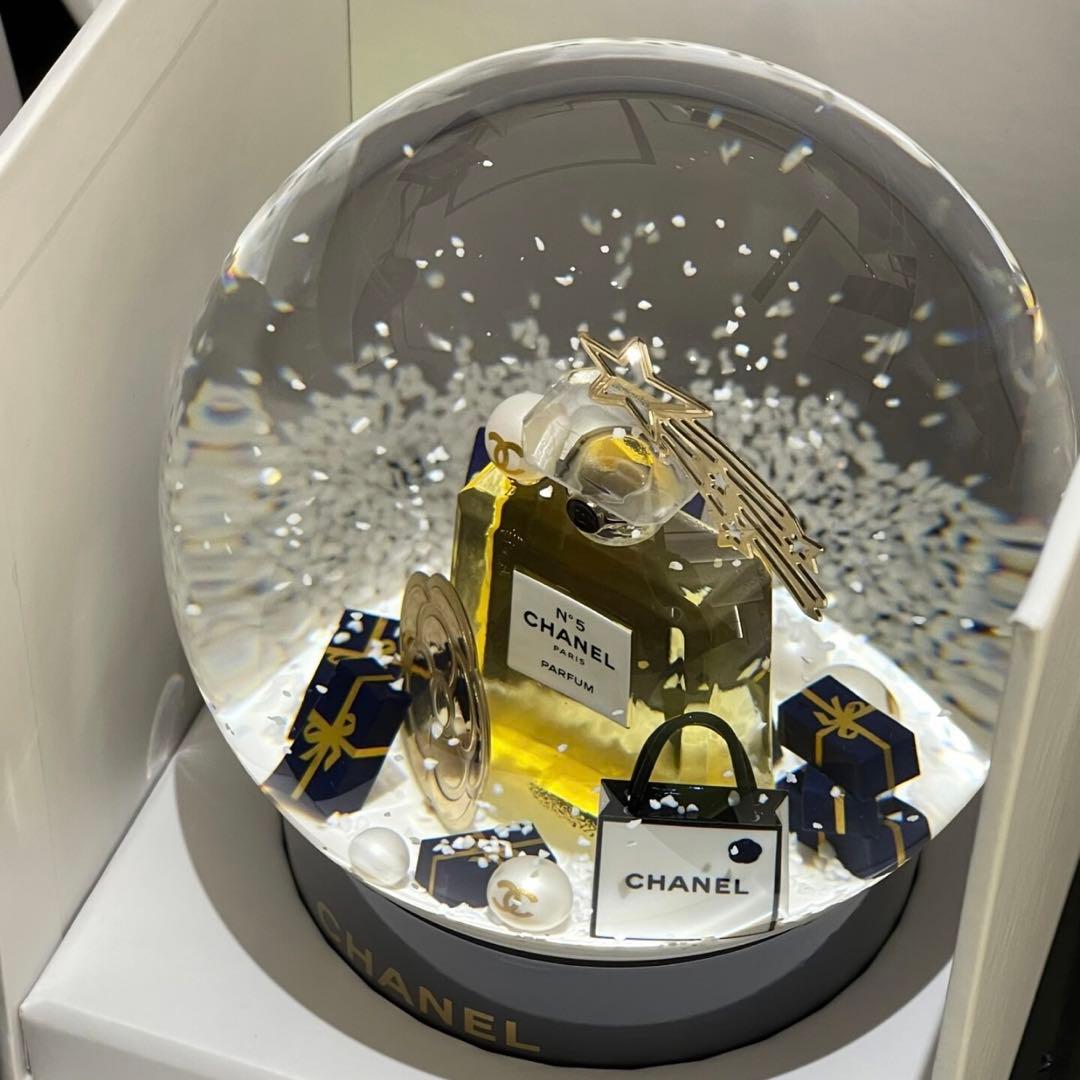 シャネル　ノベルティ　スノードーム　2025ホリデー限定
