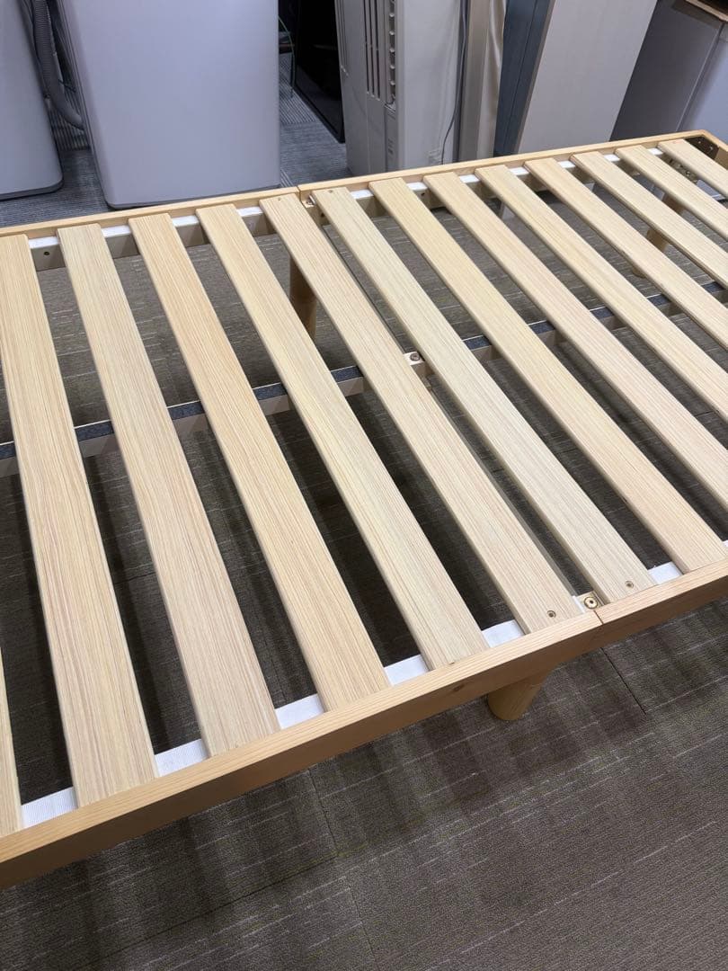 【洗浄消毒作業済】シングルサイズ　スノコ　ベッドフレーム　パイン材　ナチュラル