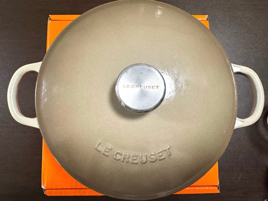 ル・クルーゼ マルミット 18センチ 色 リネン 鍋
