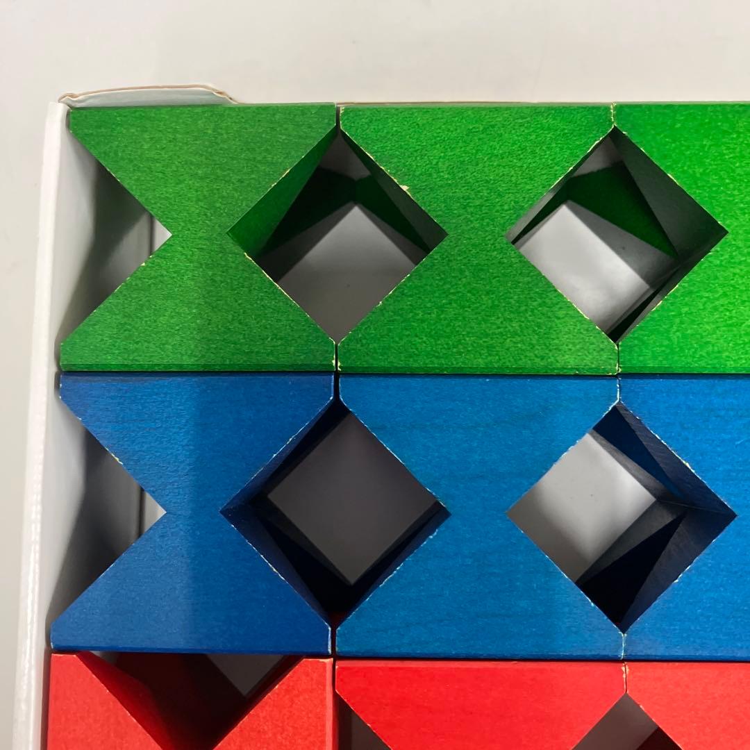 Naef Spiel ネフスピール 知育玩具