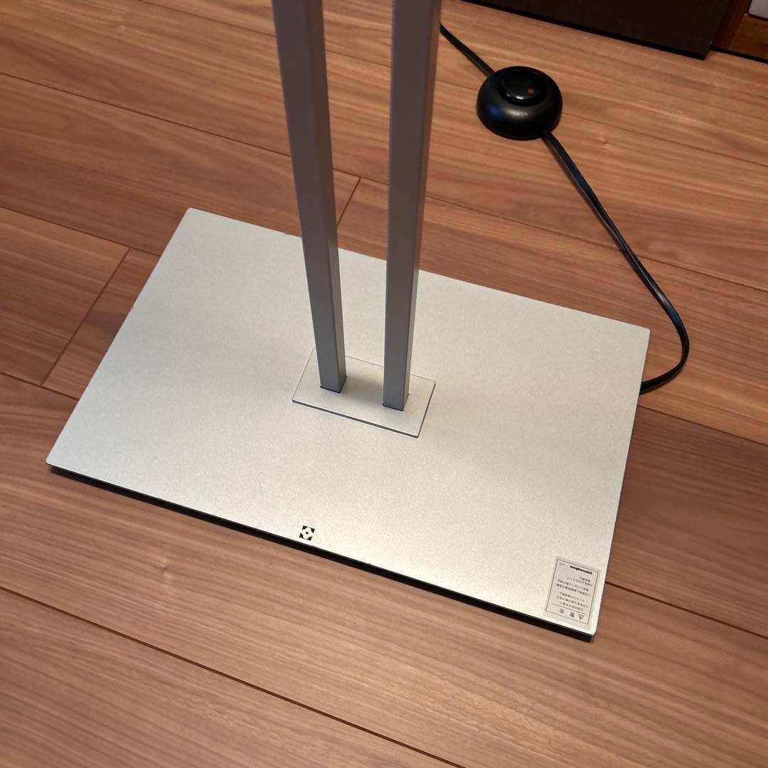 【新古品】ヤマギワ　YAMAGIWA BAUMN フロアライト ホワイトW450