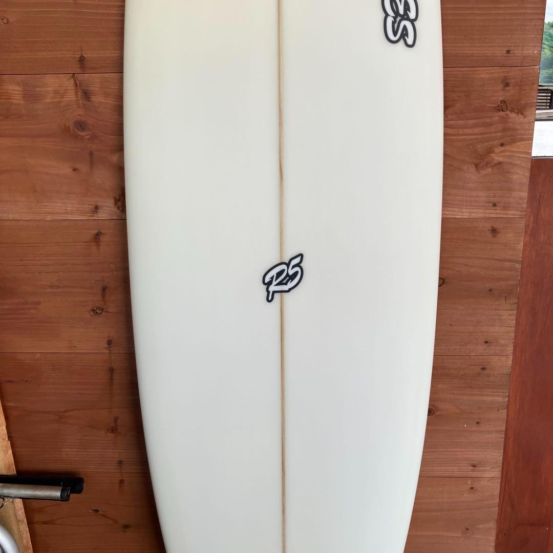 未使用品　プレゼント付き　サーフボード　サーフィン　ショート　5'8　Enemy