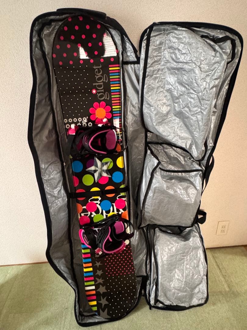 スノーボード　板・ビンディング・カバー・ウェア上下セット