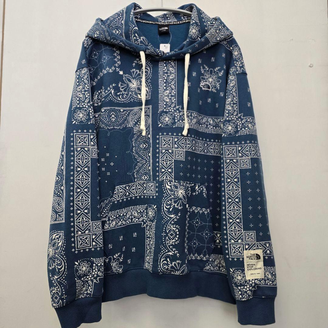 THE NORTH FACE フーディー バンダナプリントスウェットパーカー
