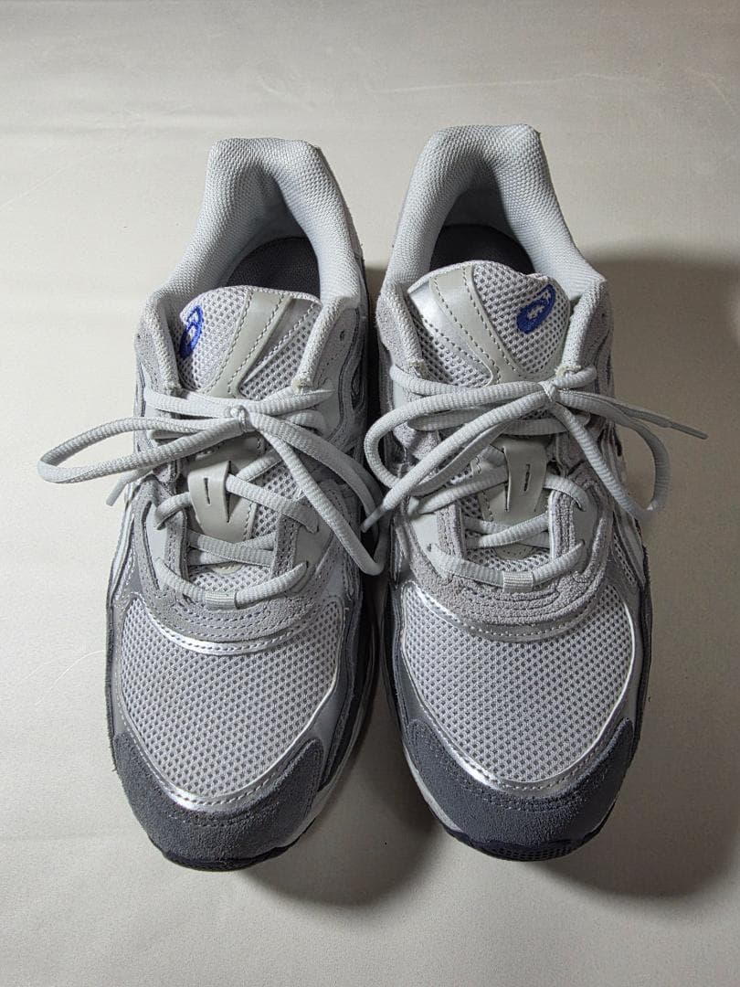 試用のみ美品 ASICS GEL-NYC グレー 27