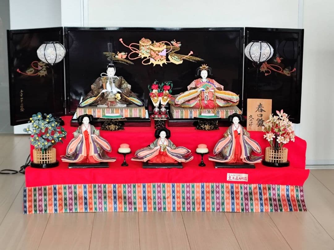 雛人形　ひな祭り　日本人形　2段　ぼんぼり　三人官女　人形の久月　久世