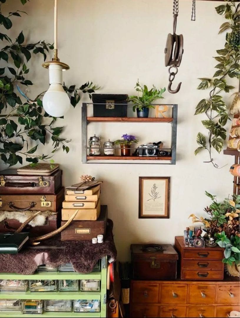 壁掛けラック　ウォールシェルフ　ブックラック　アイアン家具　オーダーメイド