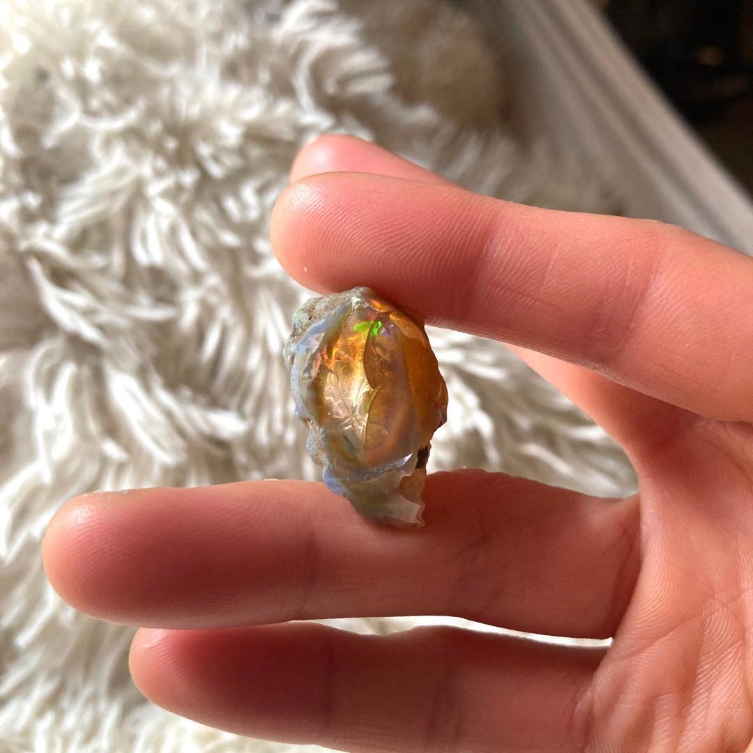 レア★美麗★ 35ct 原石　エチオピアオパール