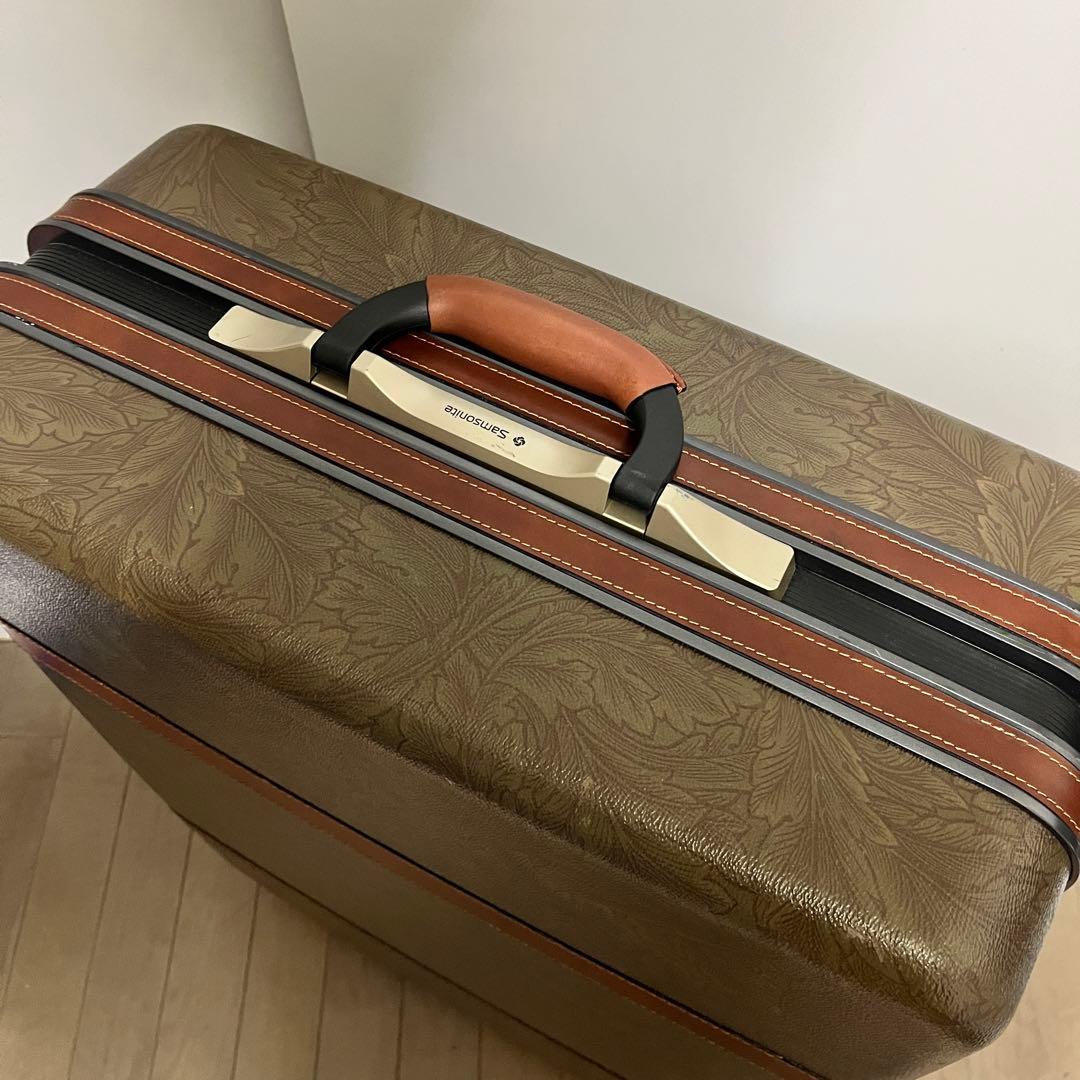 サムソナイト　クラシック・クラブ　4輪　スーツケース　キャリーケース