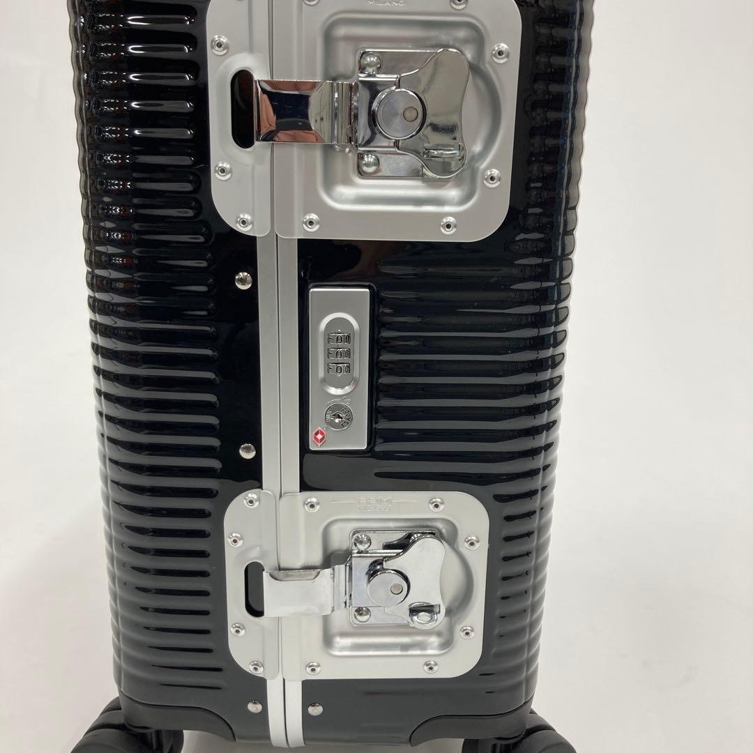 eru エフピーエムミラノ スーツケース