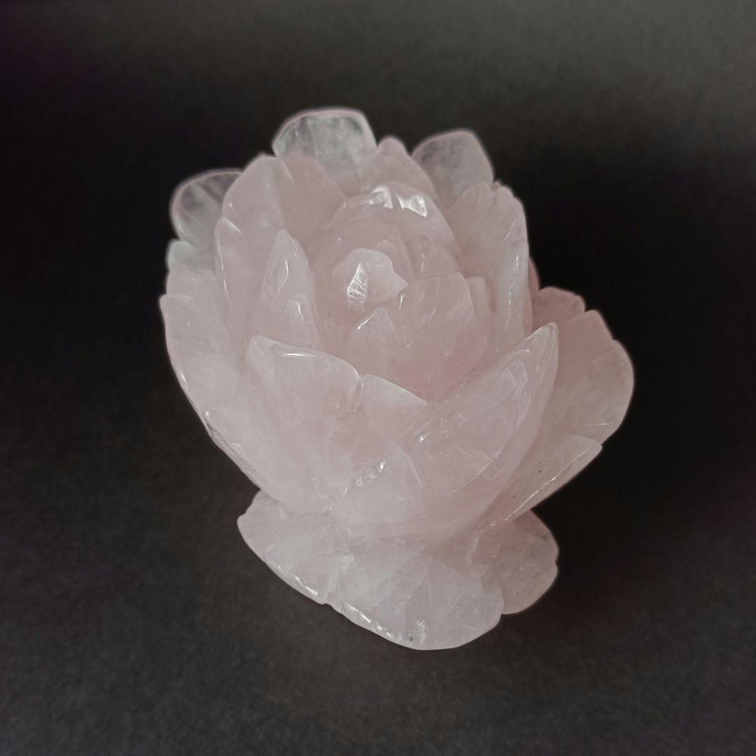 花 A ローズクォーツ　薔薇　芍薬　牡丹　彫刻　天然石　置物