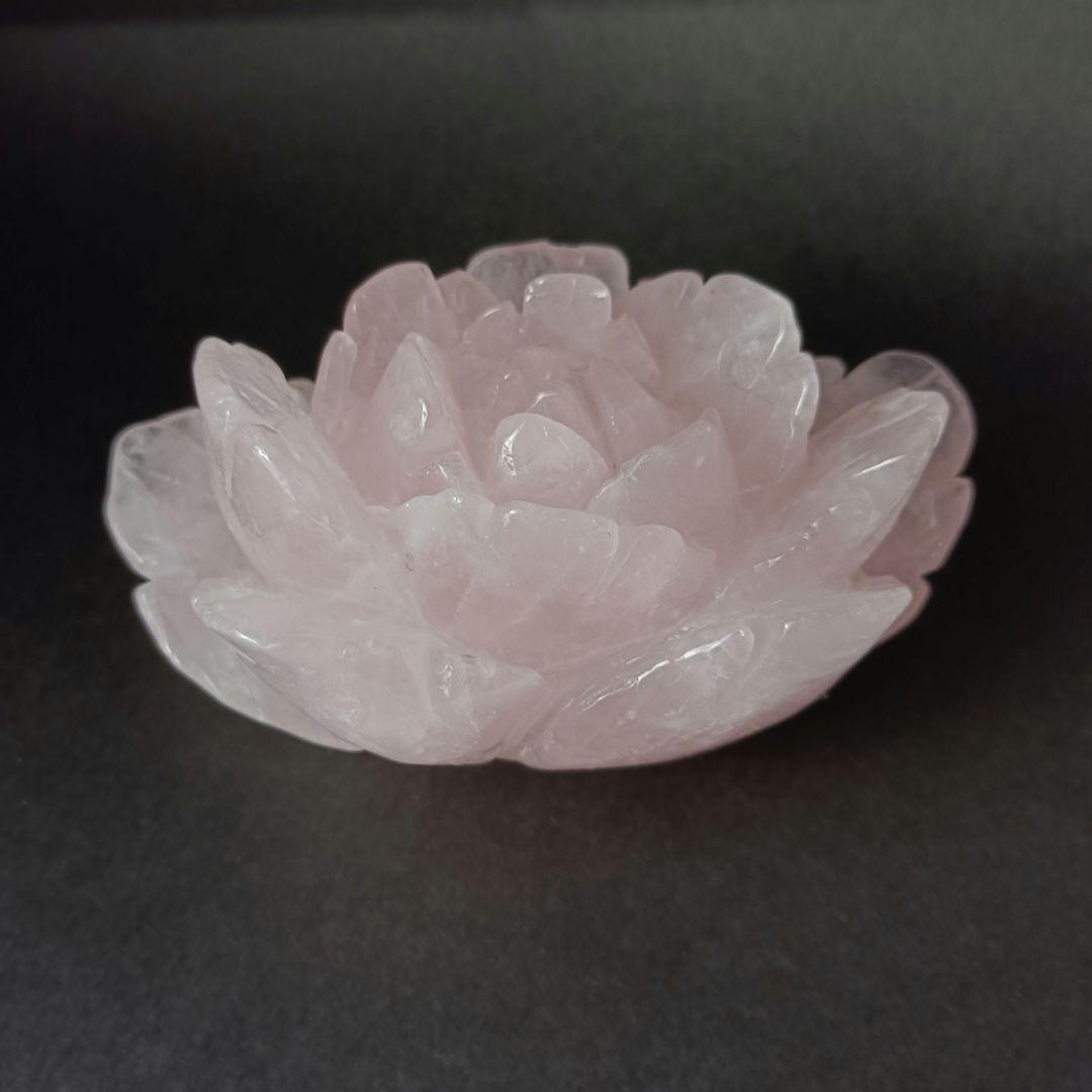 花 A ローズクォーツ　薔薇　芍薬　牡丹　彫刻　天然石　置物