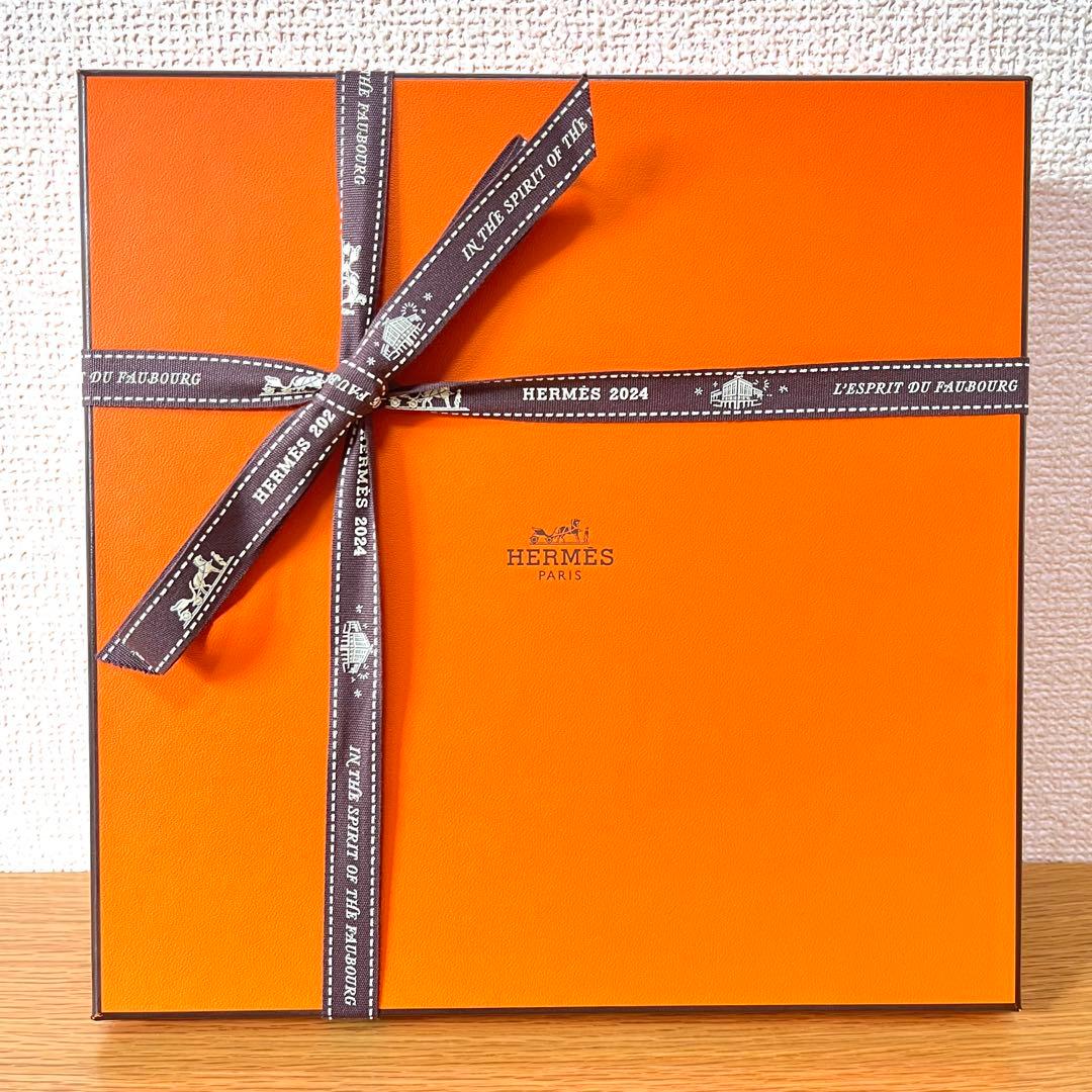 【新品　2枚】エルメス　モザイク 〈ゴールド・プラチナ〉 デザートプレート