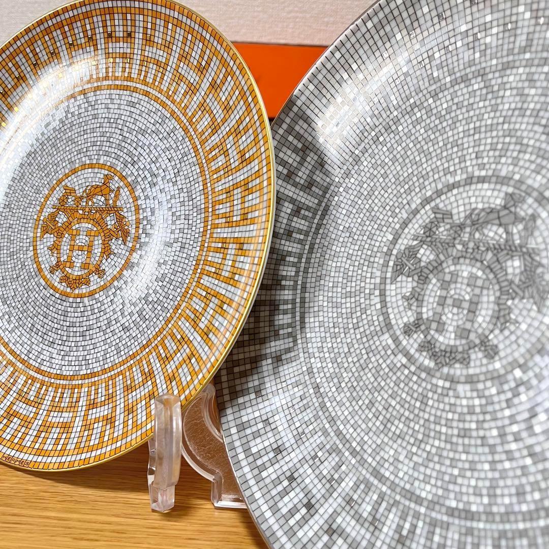 【新品　2枚】エルメス　モザイク 〈ゴールド・プラチナ〉 デザートプレート