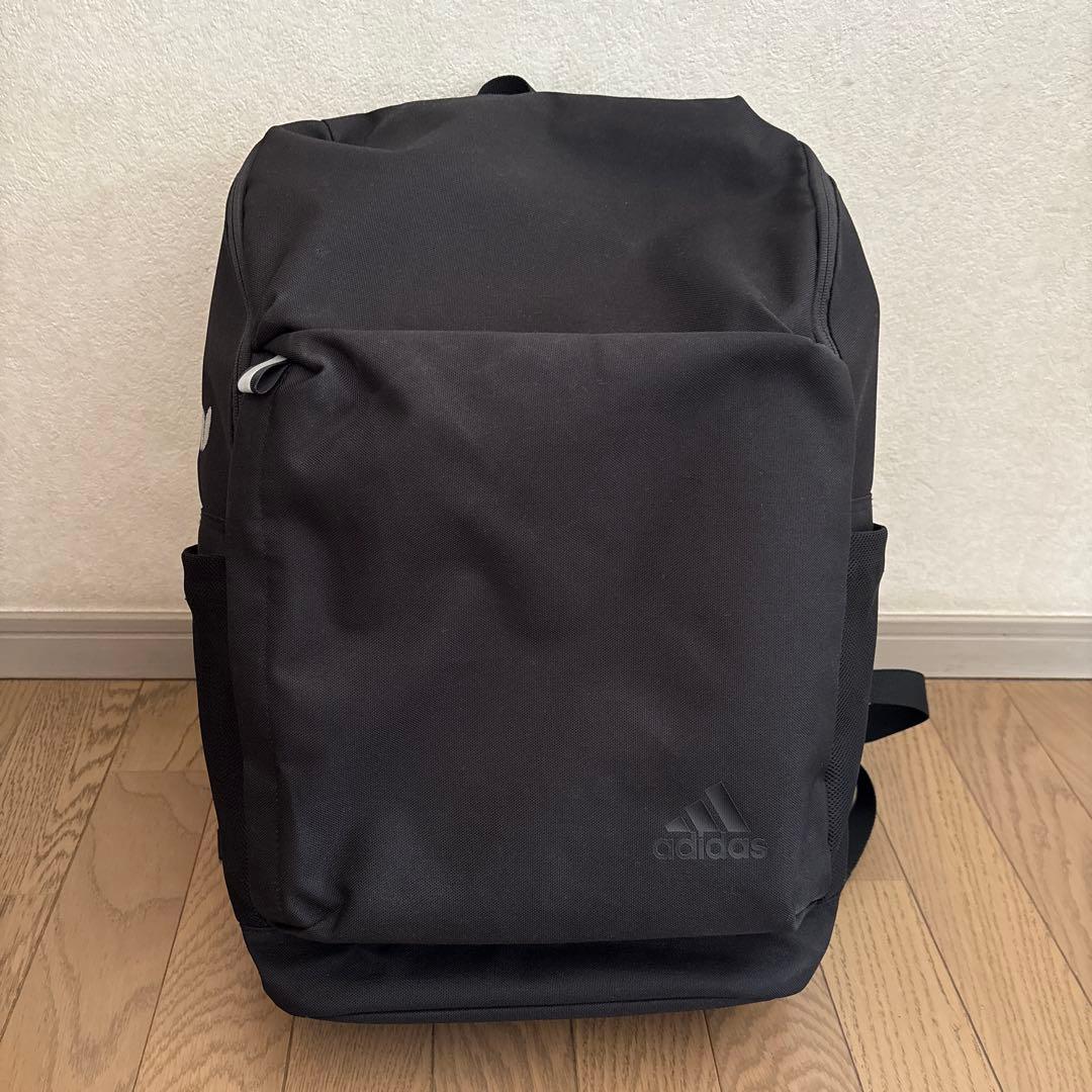 りらくま　リュック　シャツ