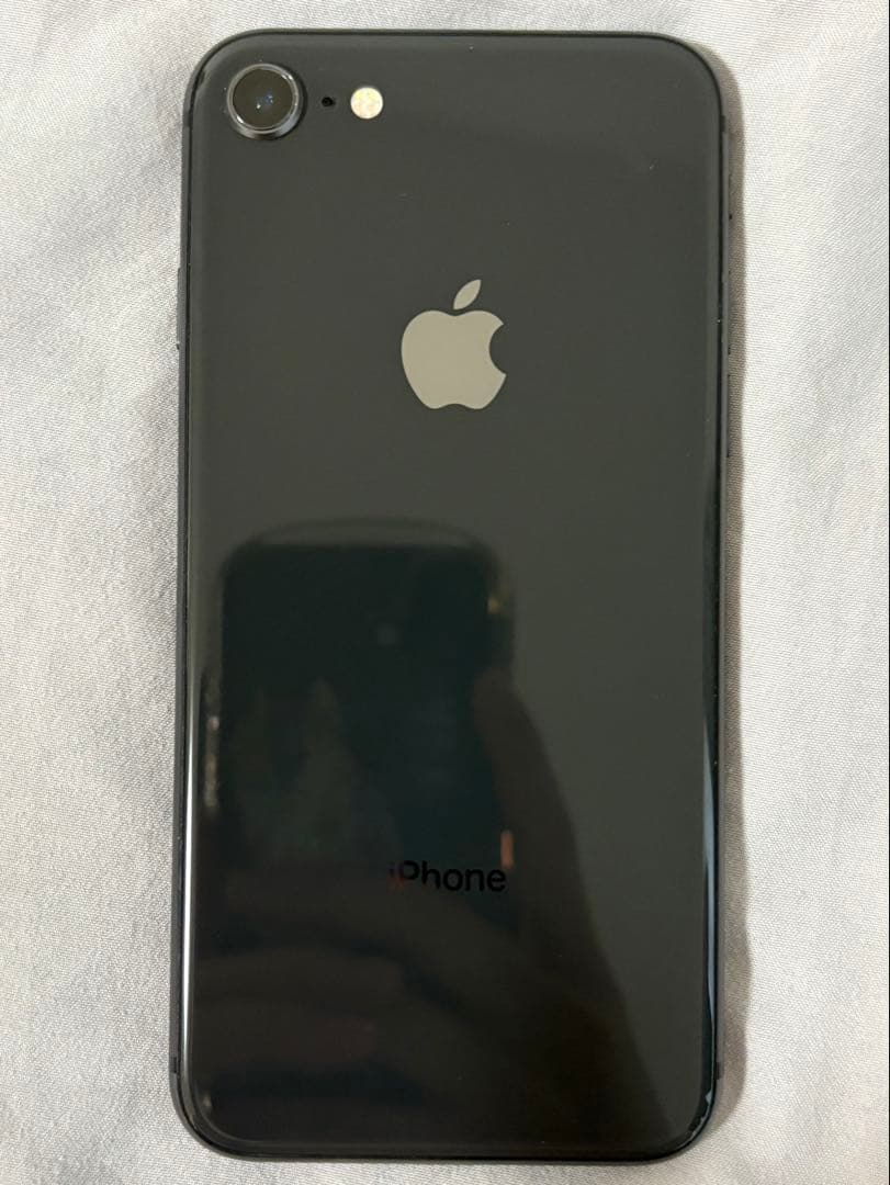 Apple iPhone 8 ブラック 4.7インチ