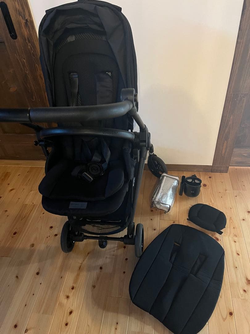 cybex メリオカーボンブラック➕レインカバー➕ケータイドリンクホルダー付き
