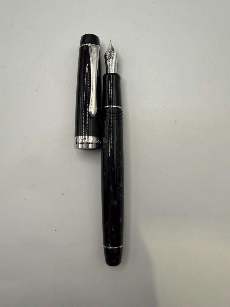 PILOT パイロット　ボールペン・万年筆セット ブラック　イニシャル付き