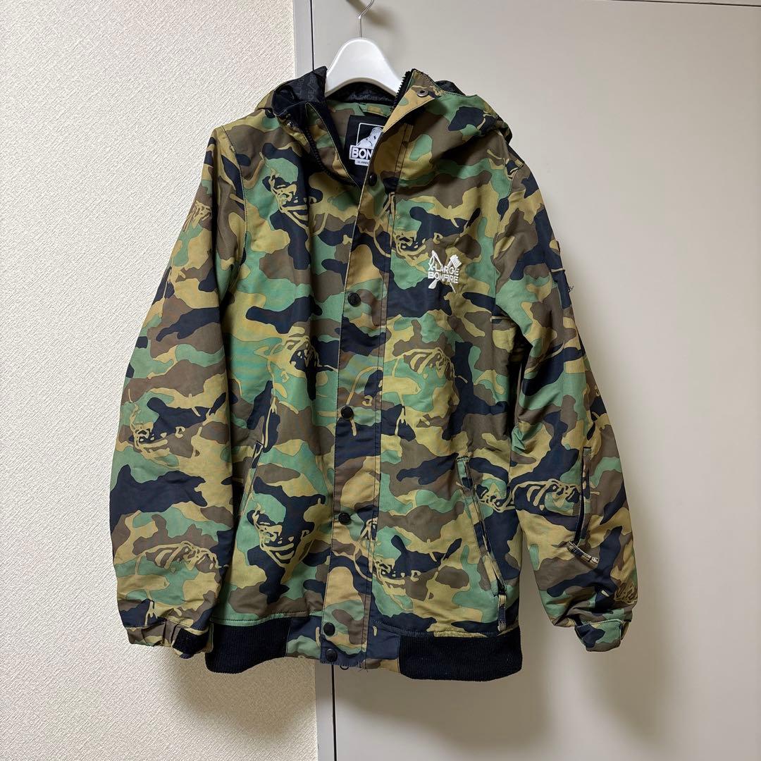 X-LARGE:スノボウエア上のみ