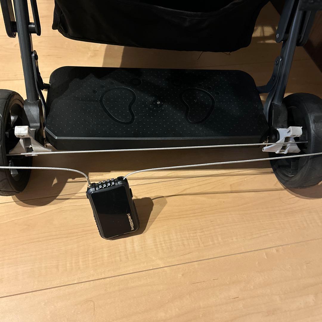 美品 KATOJI二人でゴー ケーブルロックのおまけ付き　2人乗りベビーカー
