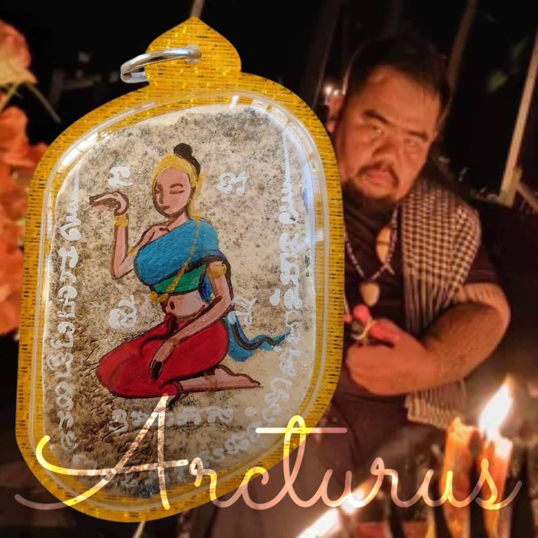 貴重品　精霊系呪物お守り　パンネンナーンプラーイクワック(幸運を招く女人の頭骨)