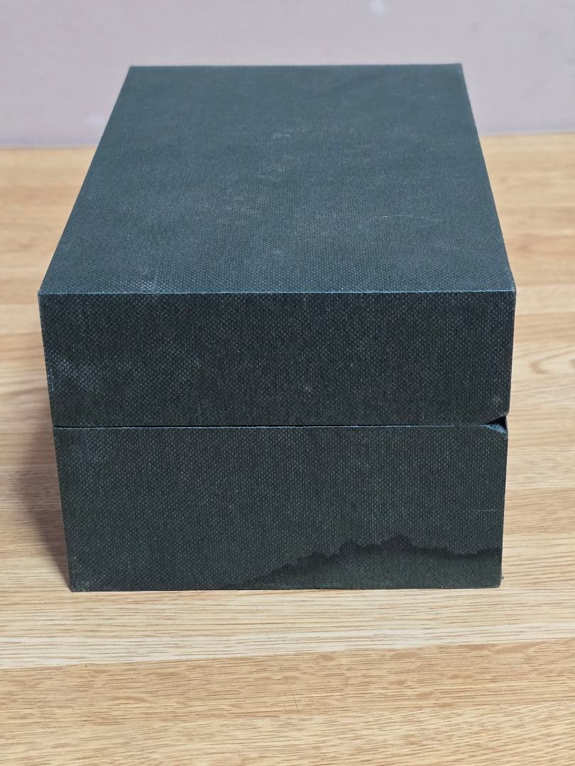 #1589 クリスタルガラス 五輪塔 置物 勢王菩薩