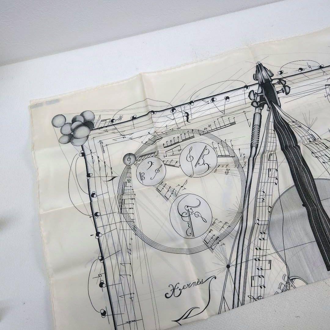 M1216H1 エルメス カレ90 球体が奏でる音楽 スカーフ