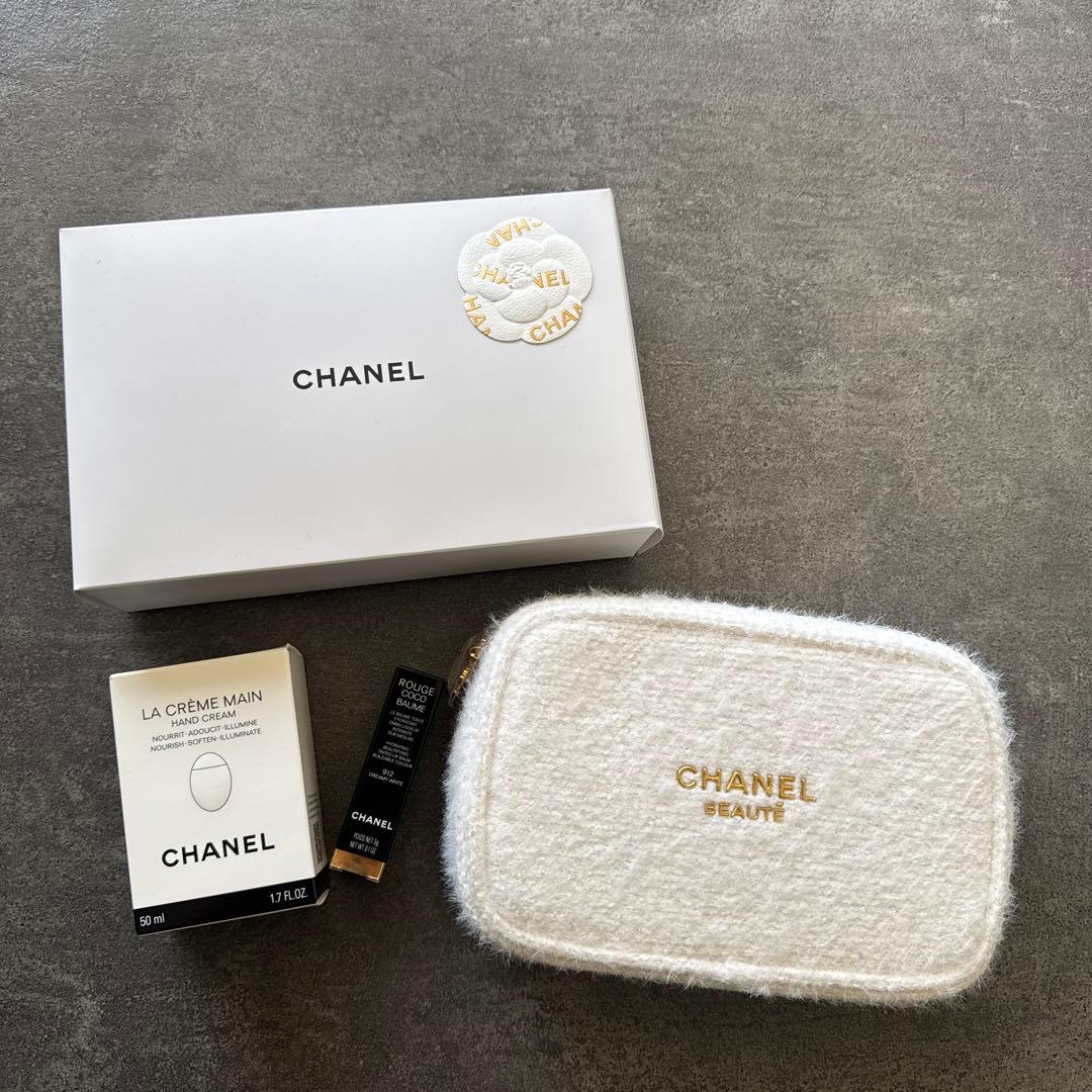 あめあめ　新品　CHANEL エッセンシャル　ケアセット