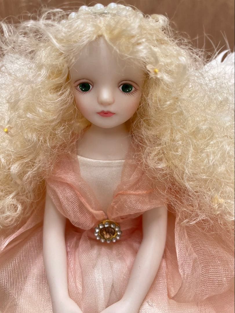 若月まり子 ビスクドール ( ビーズ飾り ) ピンクの服