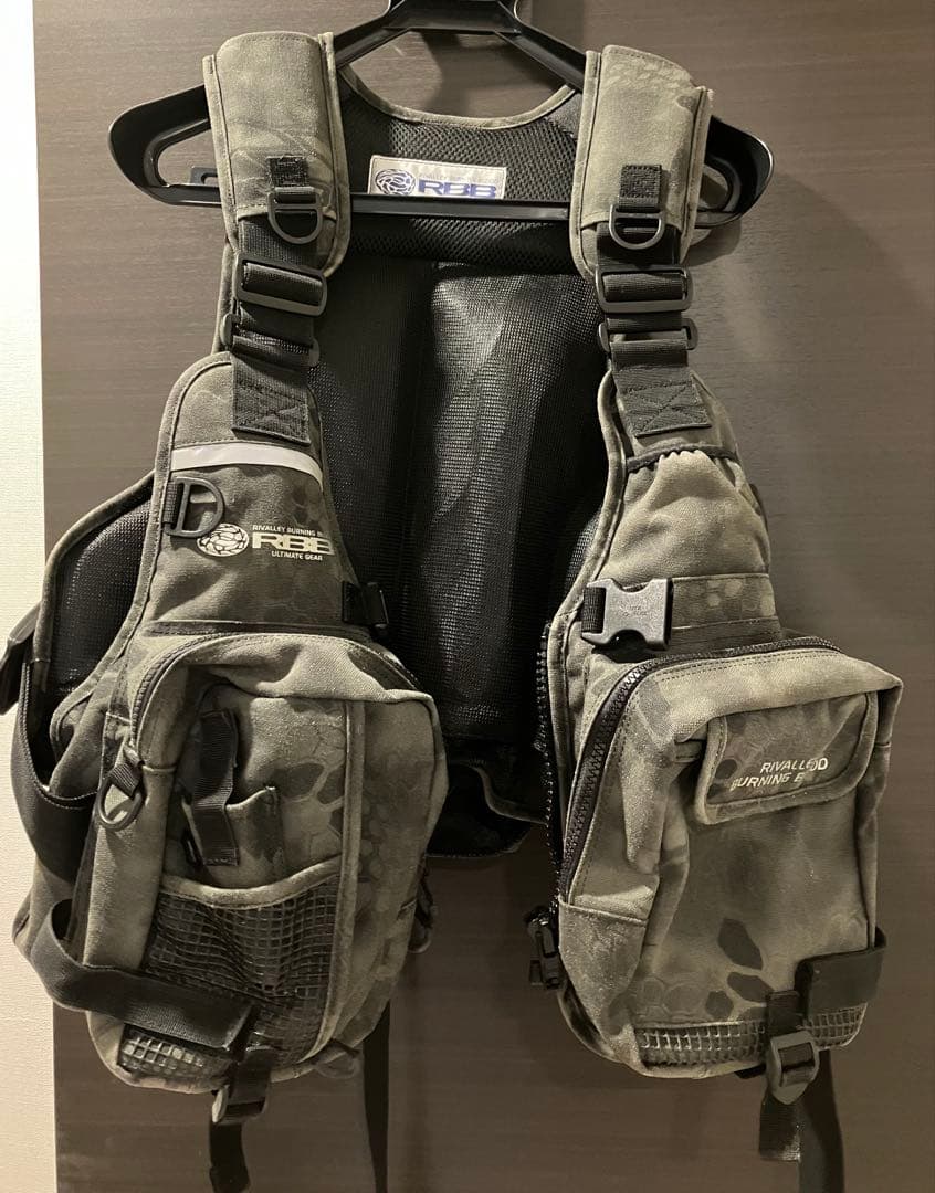 リバレイ　RBB (フローティングベスト) ライフジャケット