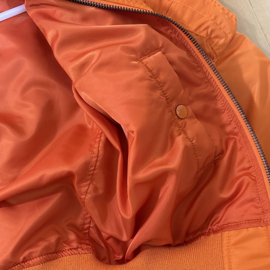 【新品タグ付き】　AVIREX フライトジャケット Fサイズ　　オレンジ