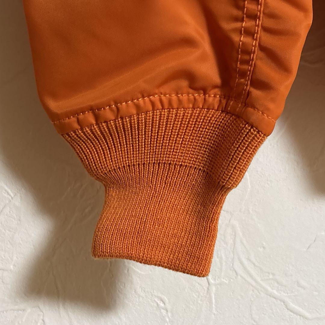 【新品タグ付き】　AVIREX フライトジャケット Fサイズ　　オレンジ