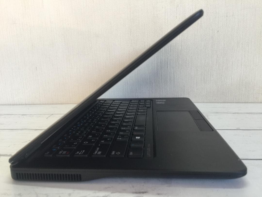 ナナDELL Latitude E7250 12.5型/Office202