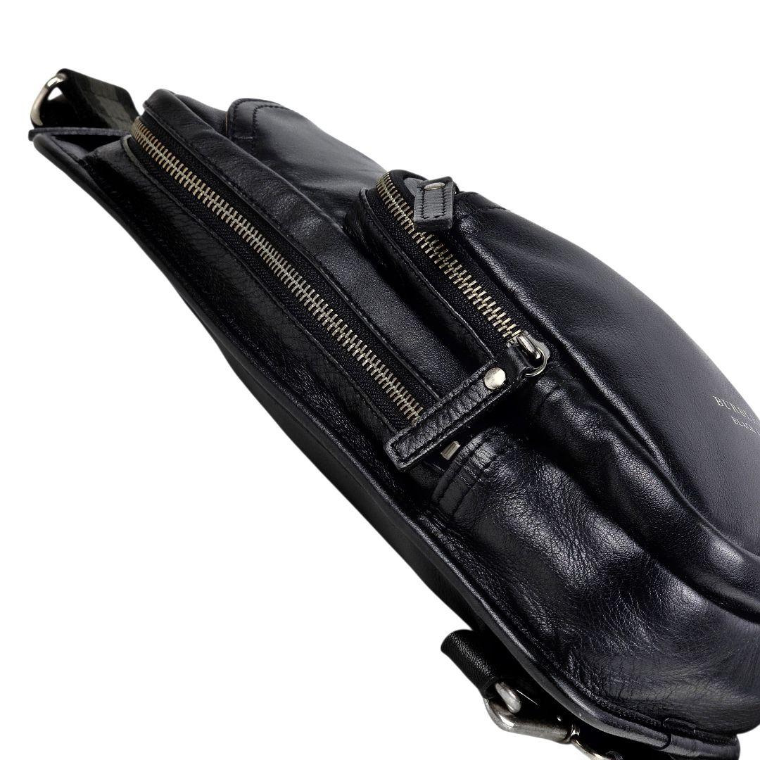 美品 バーバリー ブラックレーベル レザー ボディバッグ ショルダーバッグ