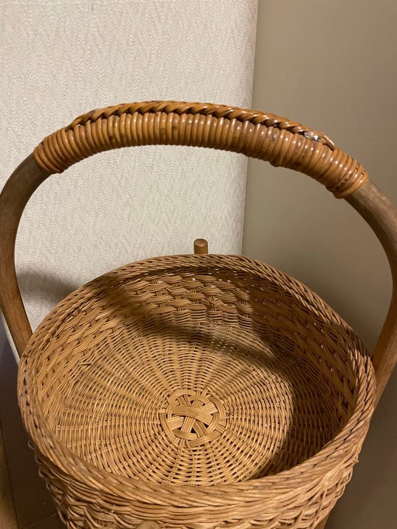 昭和レトロ　カゴ棚