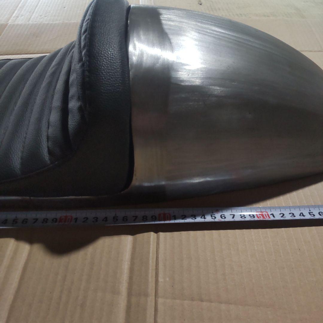 カフェレーサーカスタム シート付きリアフェンダー