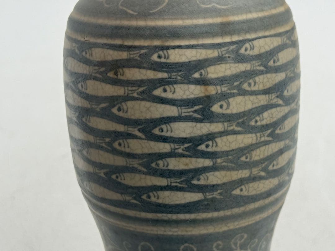 安南焼　魚紋　小瓶　送料込み2602020