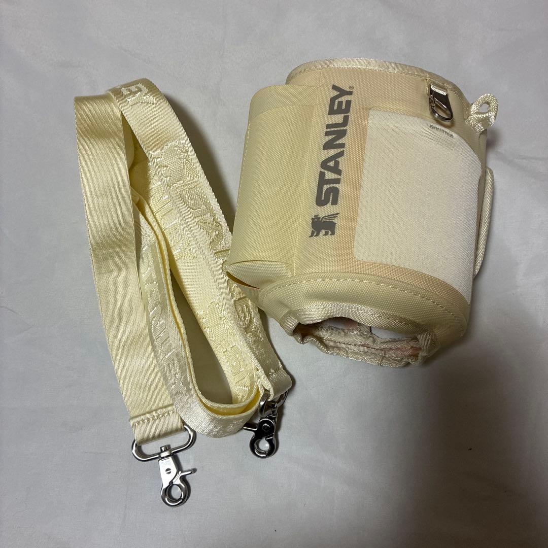 新品未使用　スタンレー　STANLEY キャリーオール　クリーム　40オンス