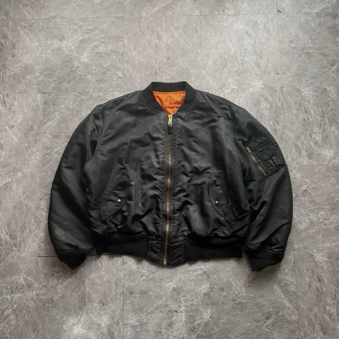 ALPHA MA-1 フライトジャケット　ミリタリー　USA製　バックロゴ　短丈