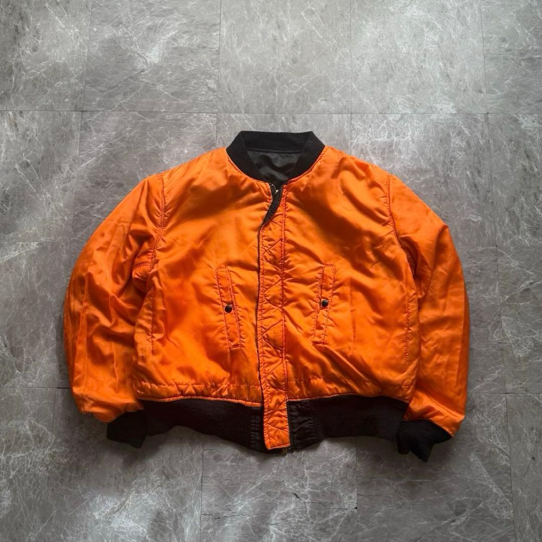 ALPHA MA-1 フライトジャケット　ミリタリー　USA製　バックロゴ　短丈