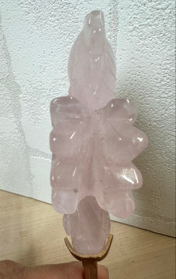 ローズクォーツ　タツノオトシゴ　スタンド付き　②