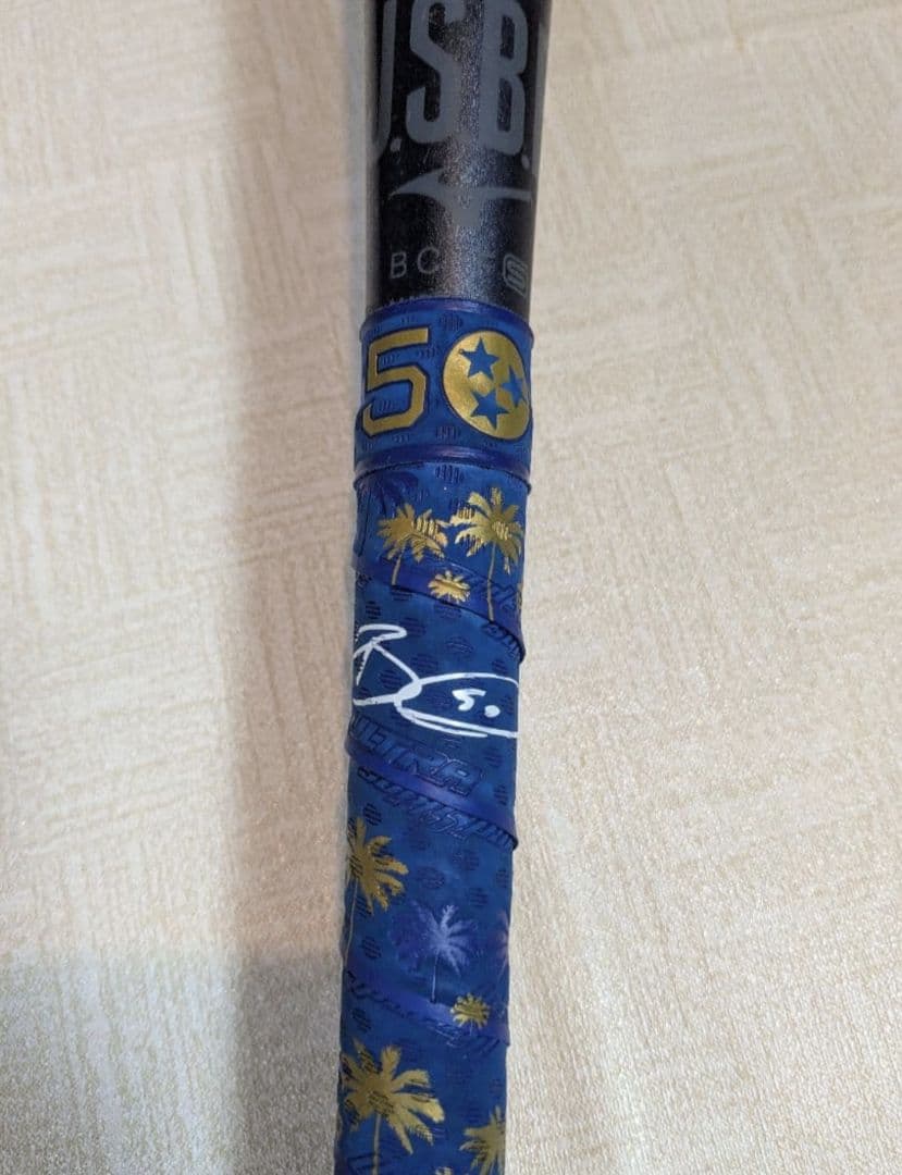 小学生軟式用野球バット　ミズノ　ビヨンドマックスレガシー　ケース付き